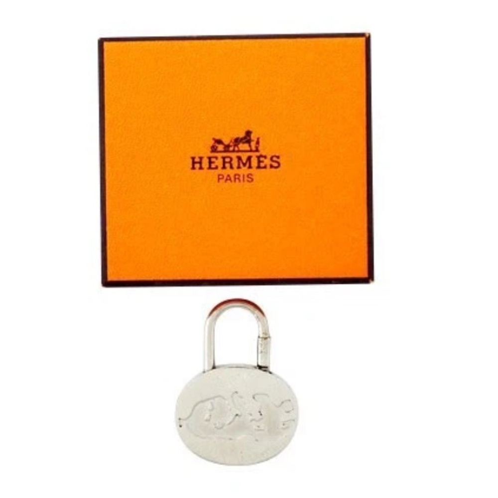 HERMES 2003 ANNEE MEDITERRANEE Limited Silver Cadena Charm Lock VTG w/ Box